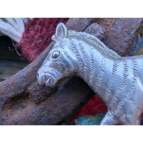 Vintage Sterling Silver Zebra Brooch // Retro Hat Pin, Scarf Pin, Lapel Pin - Picture 2 of 9